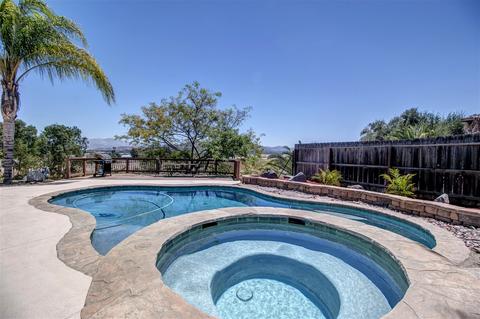 9555 Corte De La Donna, Santee, CA 92071 photo 23
