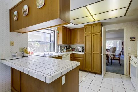 3984 Syme Dr, Carlsbad, CA 92008 photo 10