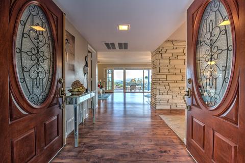 2547 La Serena, Escondido, CA 92025 photo 1