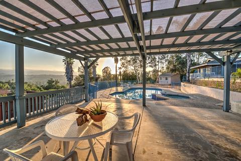 2547 La Serena, Escondido, CA 92025 photo 17