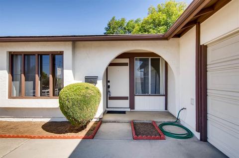 1526 E Lincoln Ave, Escondido, CA 92027 photo 3