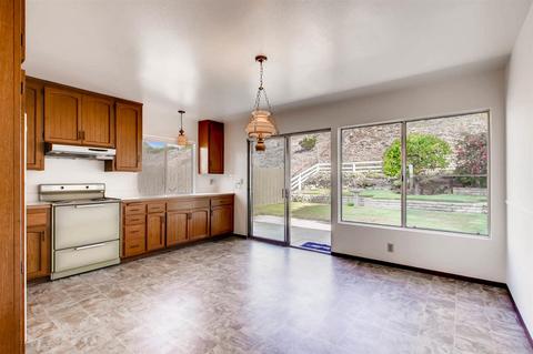 1526 E Lincoln Ave, Escondido, CA 92027 photo 9