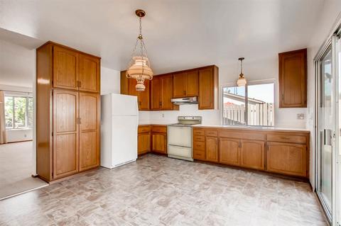 1526 E Lincoln Ave, Escondido, CA 92027 photo 8