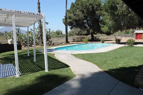 2439 Willow Glen Dr, El Cajon, CA 92019 photo 3