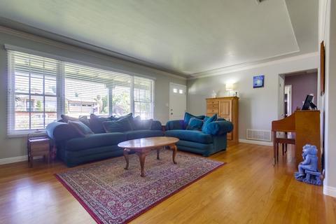 1621 Primrose Dr, El Cajon, CA 92020 photo 4