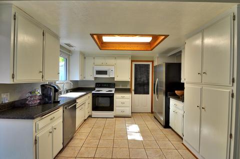 915 S Stage Coach Ln, Fallbrook, CA 92028 photo 8