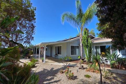 915 S Stage Coach Ln, Fallbrook, CA 92028 photo 2