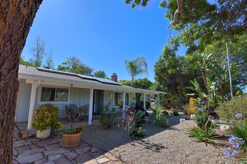915 S Stage Coach Ln, Fallbrook, CA 92028 photo 3