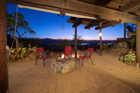 3823 Pinnacle Pl, Escondido, CA 92025 photo 2