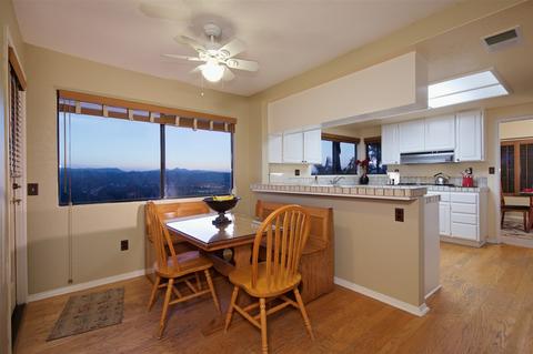 3823 Pinnacle Pl, Escondido, CA 92025 photo 8