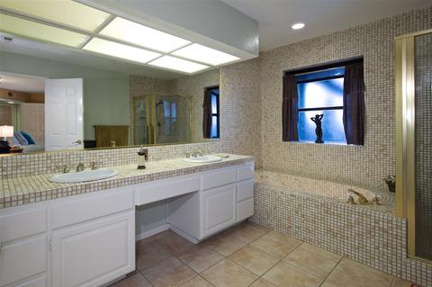 3823 Pinnacle Pl, Escondido, CA 92025 photo 12