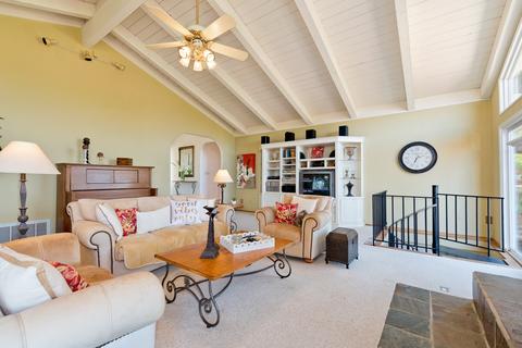 2105 Summit Dr, Escondido, CA 92025 photo 12