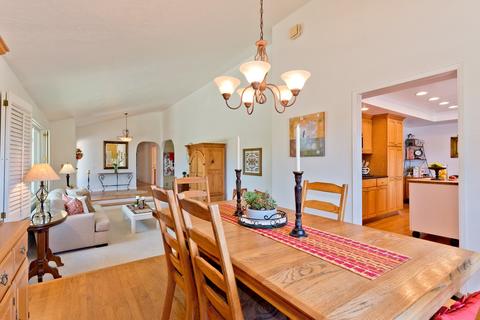 2105 Summit Dr, Escondido, CA 92025 photo 6