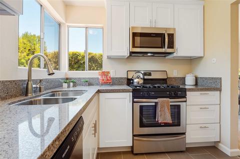 4706 Westerly Ct, Oceanside, CA 92056 photo 1