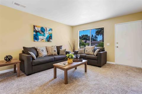 1458 Panorama Ridge Rd, Oceanside, CA 92056 photo 3