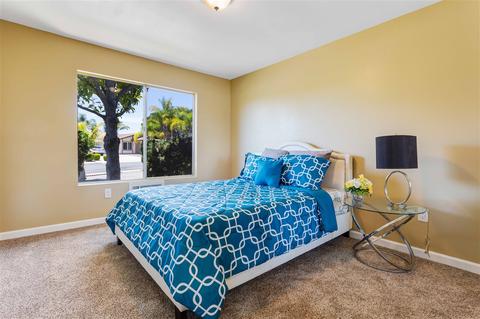 1458 Panorama Ridge Rd, Oceanside, CA 92056 photo 2
