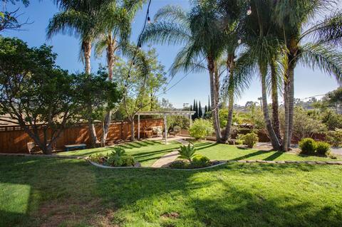 1042 Oak Dr, Vista, CA 92084 photo 20