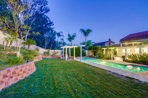 13032 Triumph Dr, Poway, CA 92064 photo 2