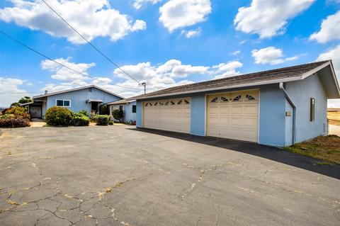 1167 Gopher Canyon Rd, Vista, CA 92084 photo 2