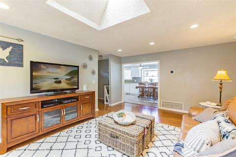 8443 Carlton Oaks Dr, Santee, CA 92071 photo 7