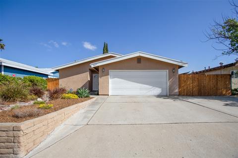 8443 Carlton Oaks Dr, Santee, CA 92071 photo 10