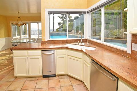 4718 Angels Pt, La Mesa, CA 91941 photo 12