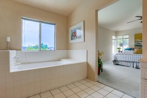 13685 Quiet Hills Dr, Poway, CA 92064 photo 16