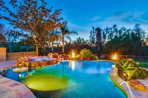 17042 Cloudcroft Dr, Poway, CA 92064 photo 2