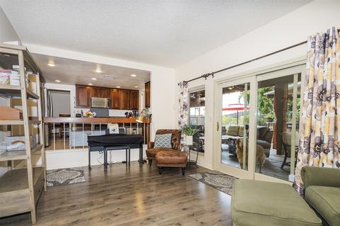 9680 Hillcreek Ln, Santee, CA 92071 photo 17