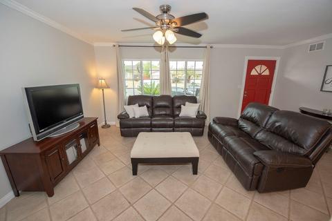 8827 Prestwick Way, Santee, CA 92071 photo 5