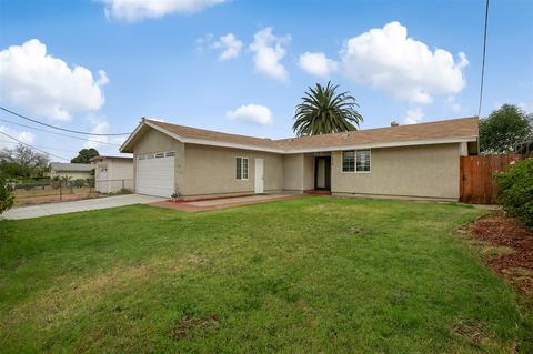 1574 E Washington Ave, El Cajon, CA 92019 photo 2