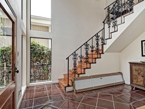 638 Arenas St, La Jolla, CA 92037 photo 11
