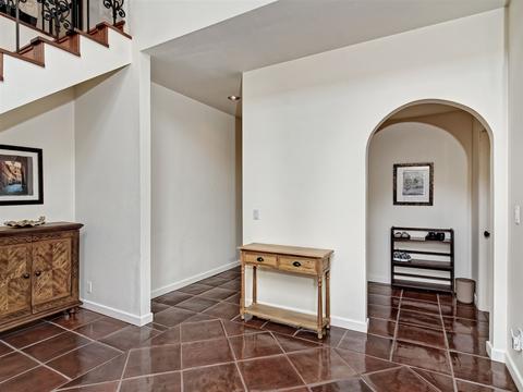 638 Arenas St, La Jolla, CA 92037 photo 12
