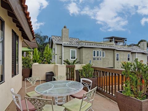 638 Arenas St, La Jolla, CA 92037 photo 1