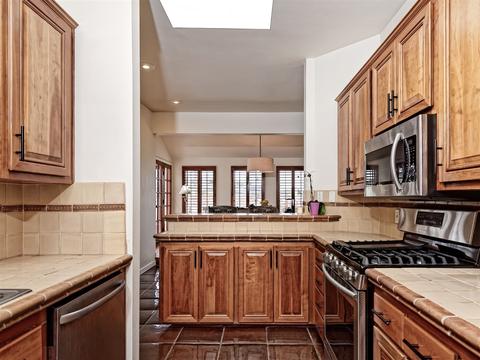 638 Arenas St, La Jolla, CA 92037 photo 23