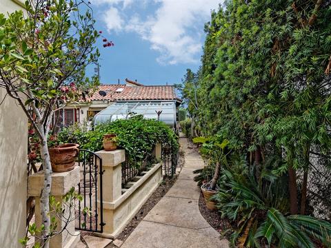 638 Arenas St, La Jolla, CA 92037 photo 9