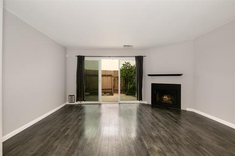 9252 Carlton Oaks Dr, Santee, CA 92071 photo 5