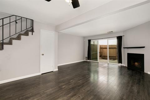 9252 Carlton Oaks Dr, Santee, CA 92071 photo 2