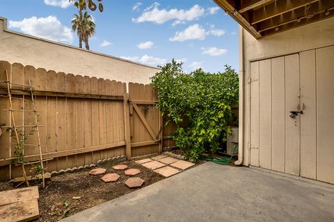 9252 Carlton Oaks Dr, Santee, CA 92071 photo 6