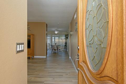 13008 Standish Dr, Poway, CA 92064 photo 2
