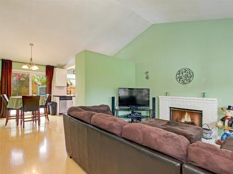 1391 Ridgemont Ct, Oceanside, CA 92056 photo 4