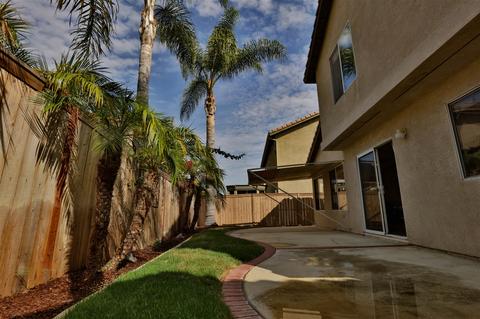 4784 Ventana Way, Oceanside, CA 92057 photo 2
