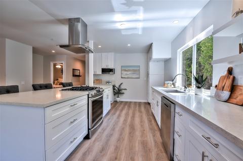 10215 Centinella Dr, La Mesa, CA 91941 photo 6