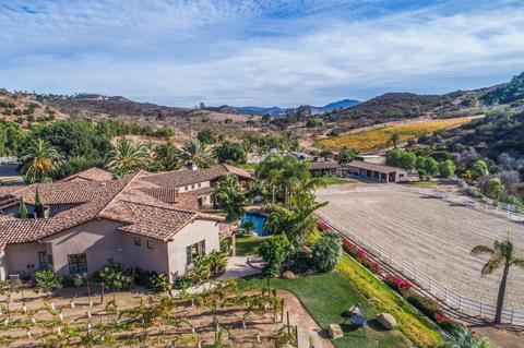 1923 Dentro De Lomas, Bonsall, CA 92003 photo 14