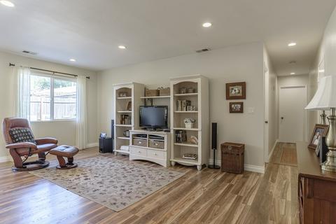 13011 Gate Dr, Poway, CA 92064 photo 9