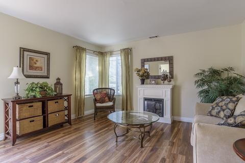 13011 Gate Dr, Poway, CA 92064 photo 2