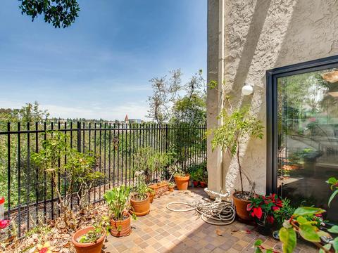 8839 Via Andar, San Diego, CA 92122 photo 2