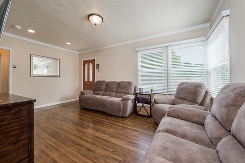 10451 Del Rio Rd, Spring Valley, CA 91978 photo 5