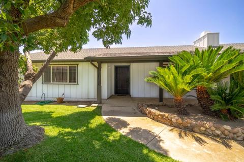110 Knoll Rd, Vista, CA 92083 photo 2