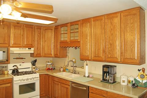 9236 Maranda Dr, Santee, CA 92071 photo 2